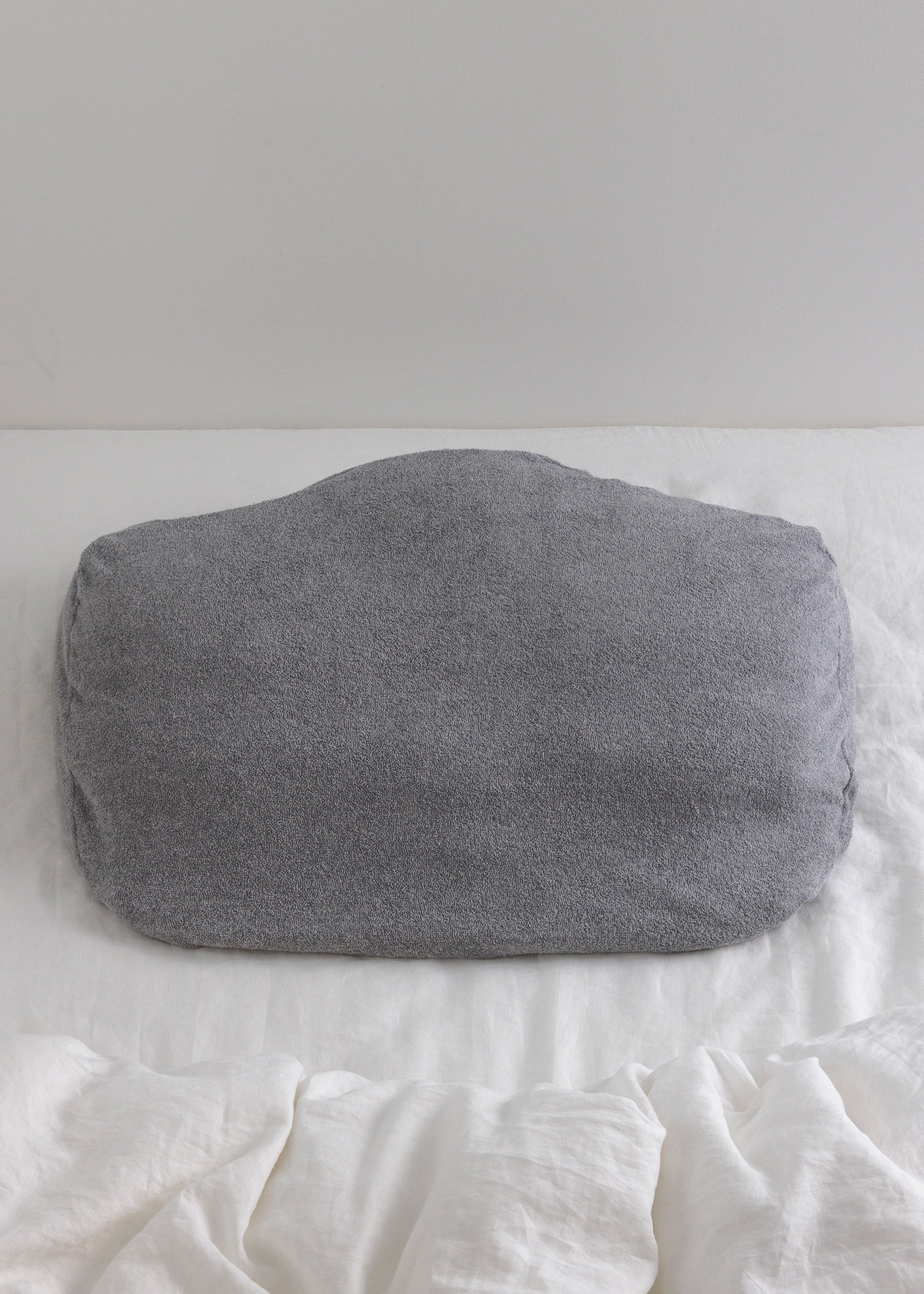 グレーの楕円形ピロー ・未使用の替えカバー付き コットンロングパイルニット iSピロー専用ピローケース – slepton